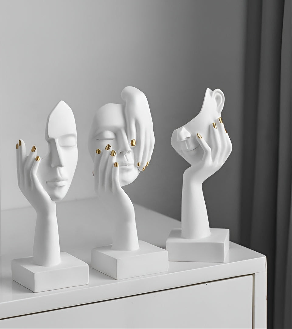 Figurines & Statues